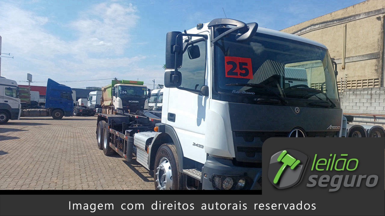 LOTE 076 MERCEDES-BENZ ATEGO 2433 CEL 6X2 2024/2025