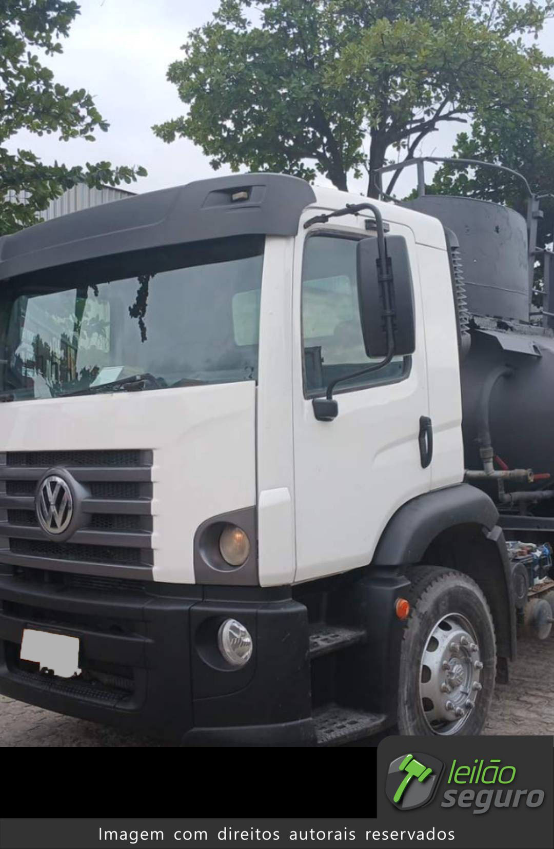 LOTE 094 VOLKSWAGEN 15.190 CRM 4X2 2012/2013