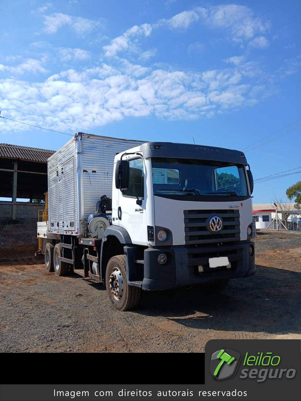 LOTE 101 VOLKSWAGEN 26.280 CRM 6X4 2020/2021