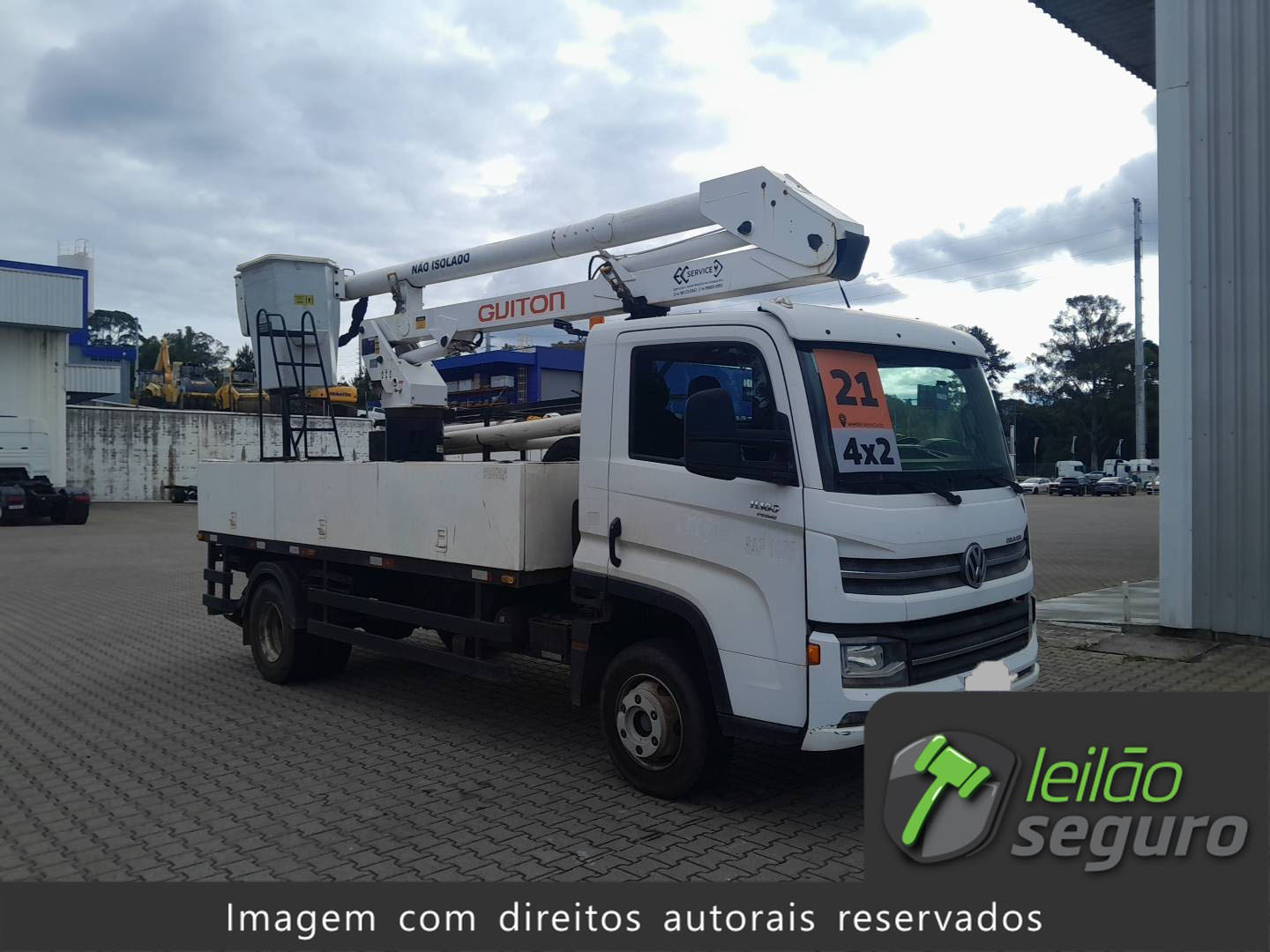 LOTE 102 VOLKSWAGEN 11.180 DELIVERY 4X2 2020/2021