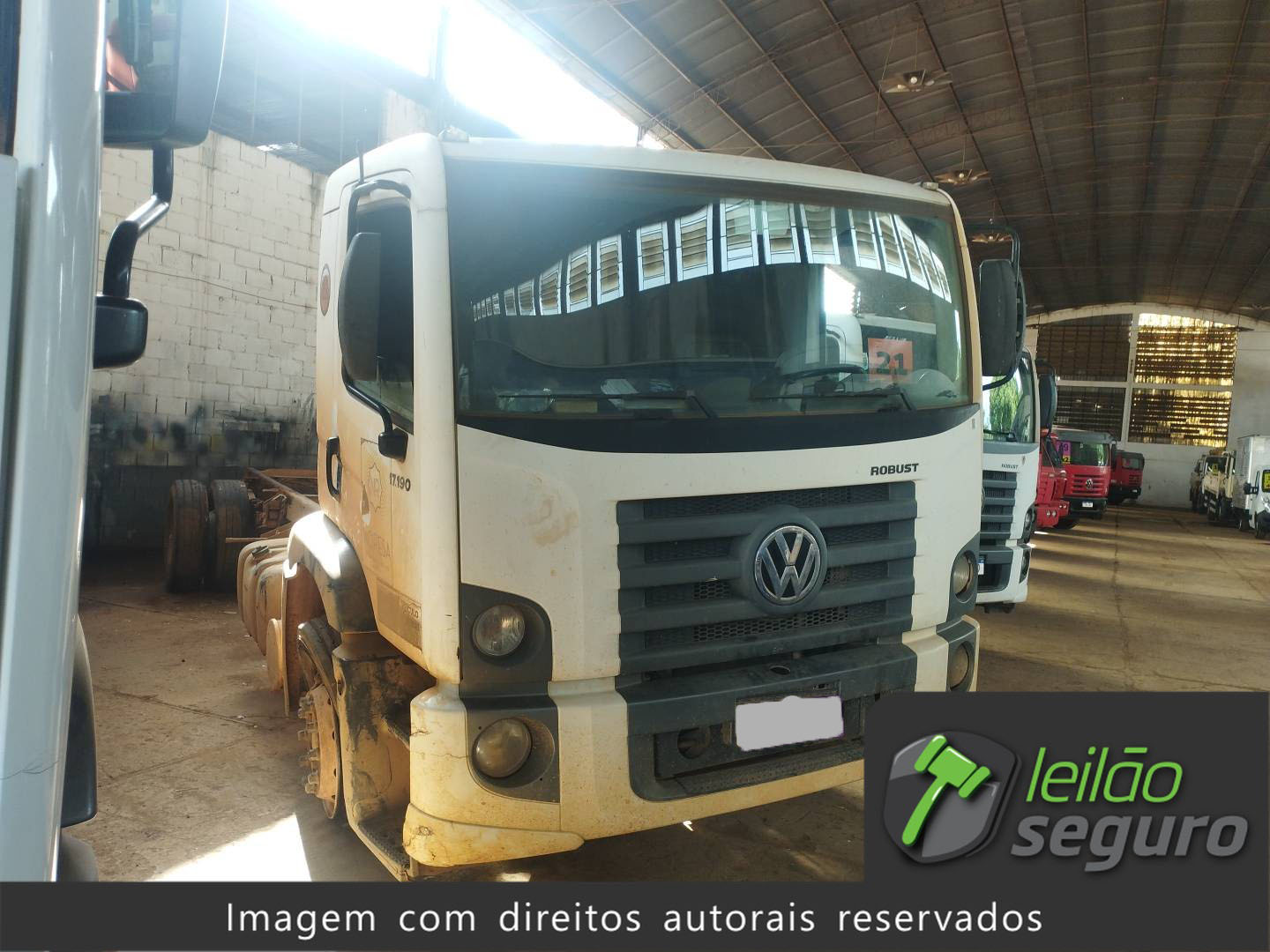 LOTE 105 VOLKSWAGEN 17.190 CRM ROB 4X2 2020/2021