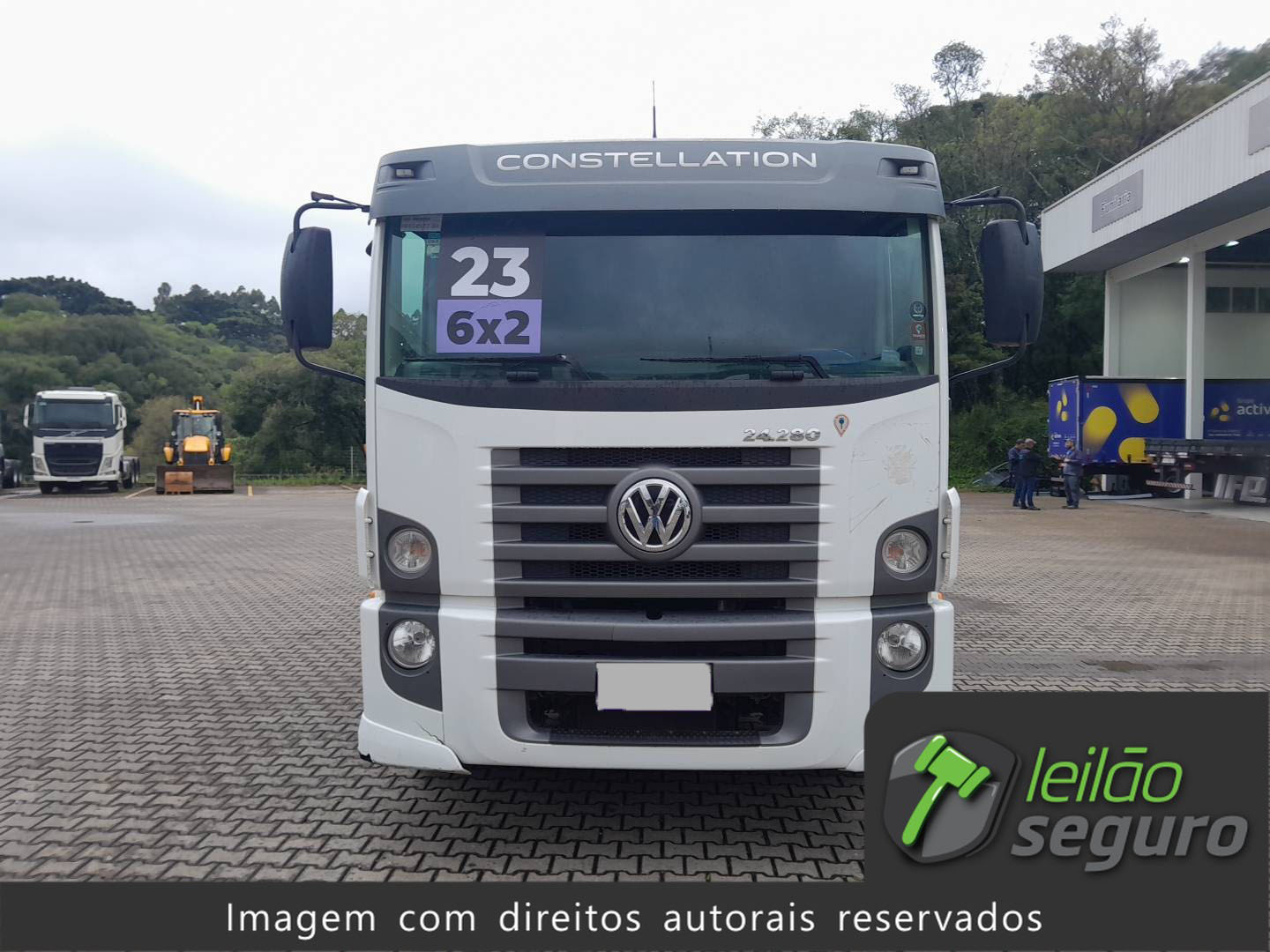LOTE 116 VOLKSWAGEN 24.280 E CONSTEL. 6X2 2022/2023