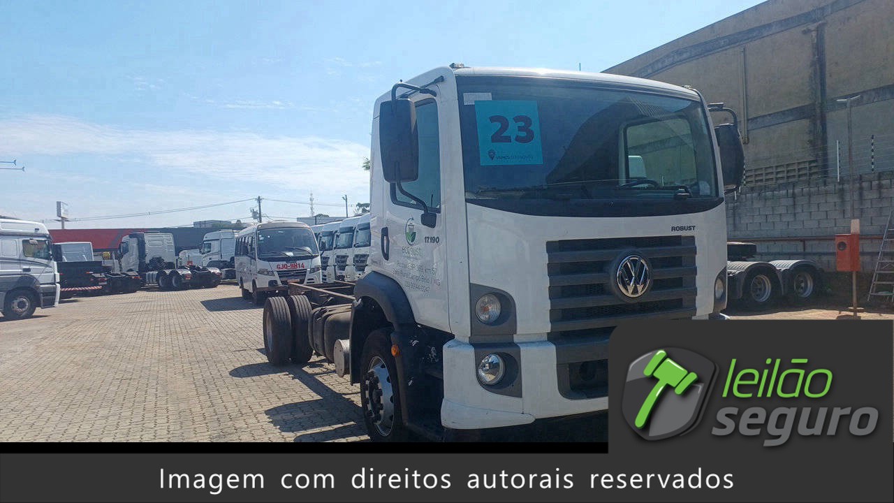 LOTE 133 VOLKSWAGEN 17.190 CRM ROB 4X2 2022/2023