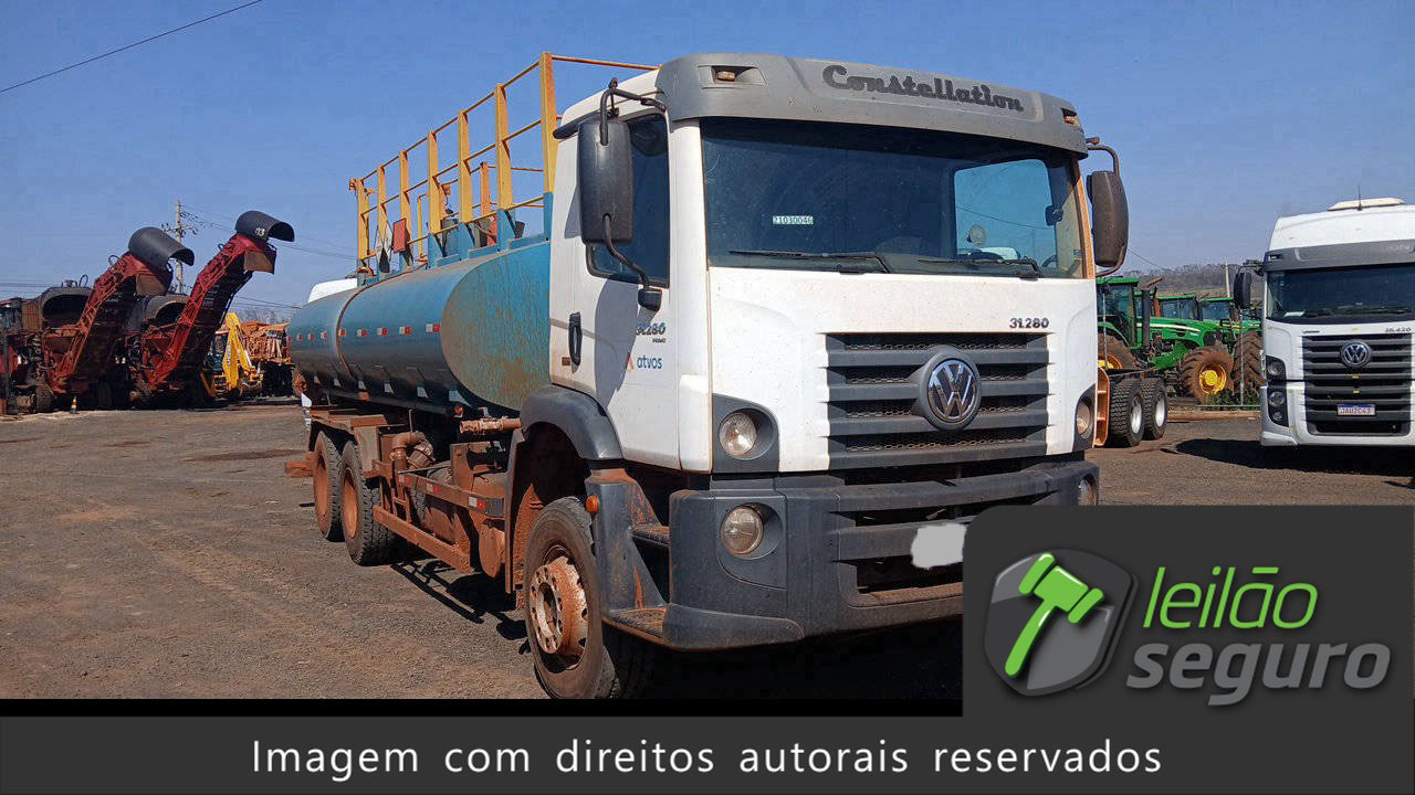 LOTE 011 VOLKSWAGEN 31.280 CRM 6X4 2019/2020