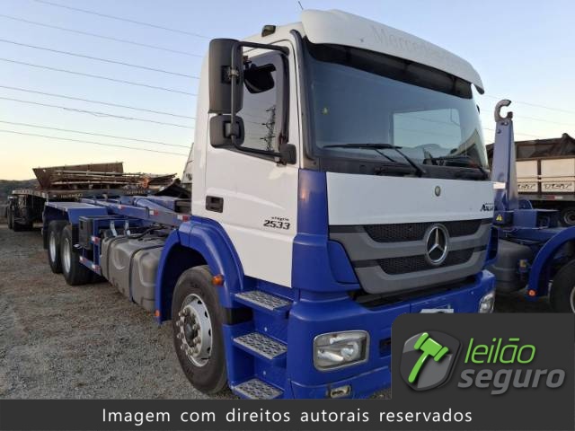 LOTE 1081 MERCEDES-BENZ AXOR 2533 6X2 2021/2021