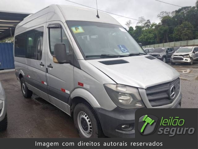 LOTE 1084 MERCEDES-BENZ SPRINTER 415 VAN STANDARD 2.2 2018/2019