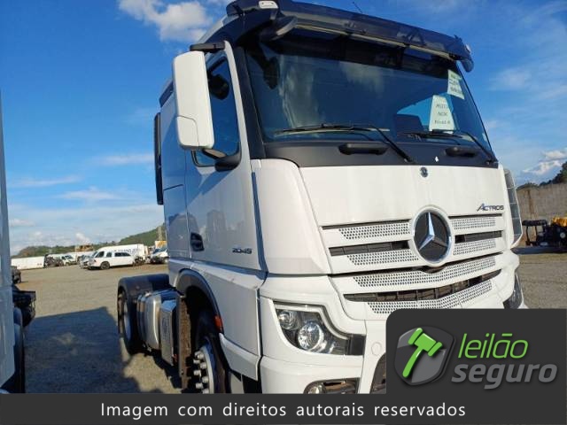 LOTE 1093 MERCEDES-BENZ ACTROS CAVALO MECÂNICO 2025/2025