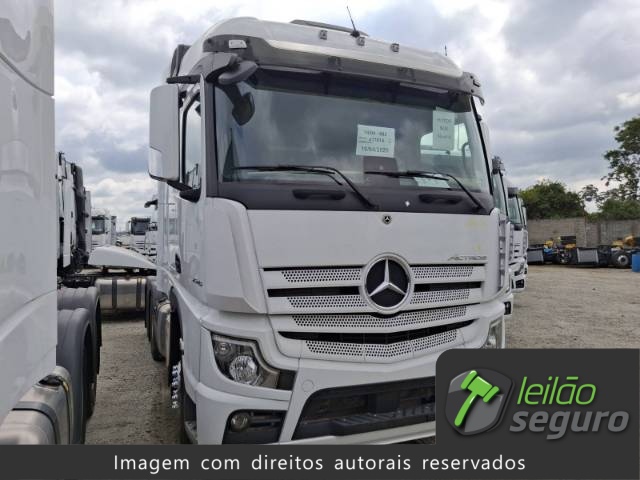 LOTE 1094 MERCEDES-BENZ ACTROS CAVALO MECÂNICO 2025/2025