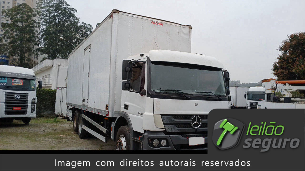 LOTE 008 MERCEDES-BENZ ATEGO 2430 CABINE ESTENDIDA 6X2 2021/2021