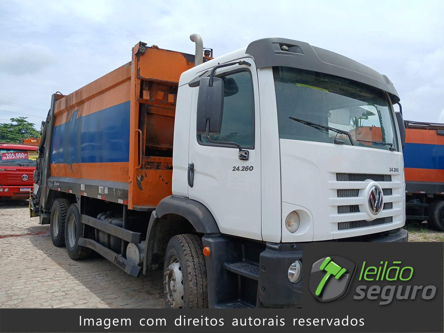 LOTE 012 VOLKSWAGEN 24.260 E CONSTEL. 6X2 2019/2020