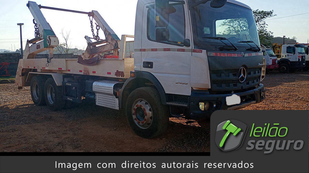 LOTE 020 MERCEDES-BENZ ATEGO 2433 CEL 6X4 2024/2025