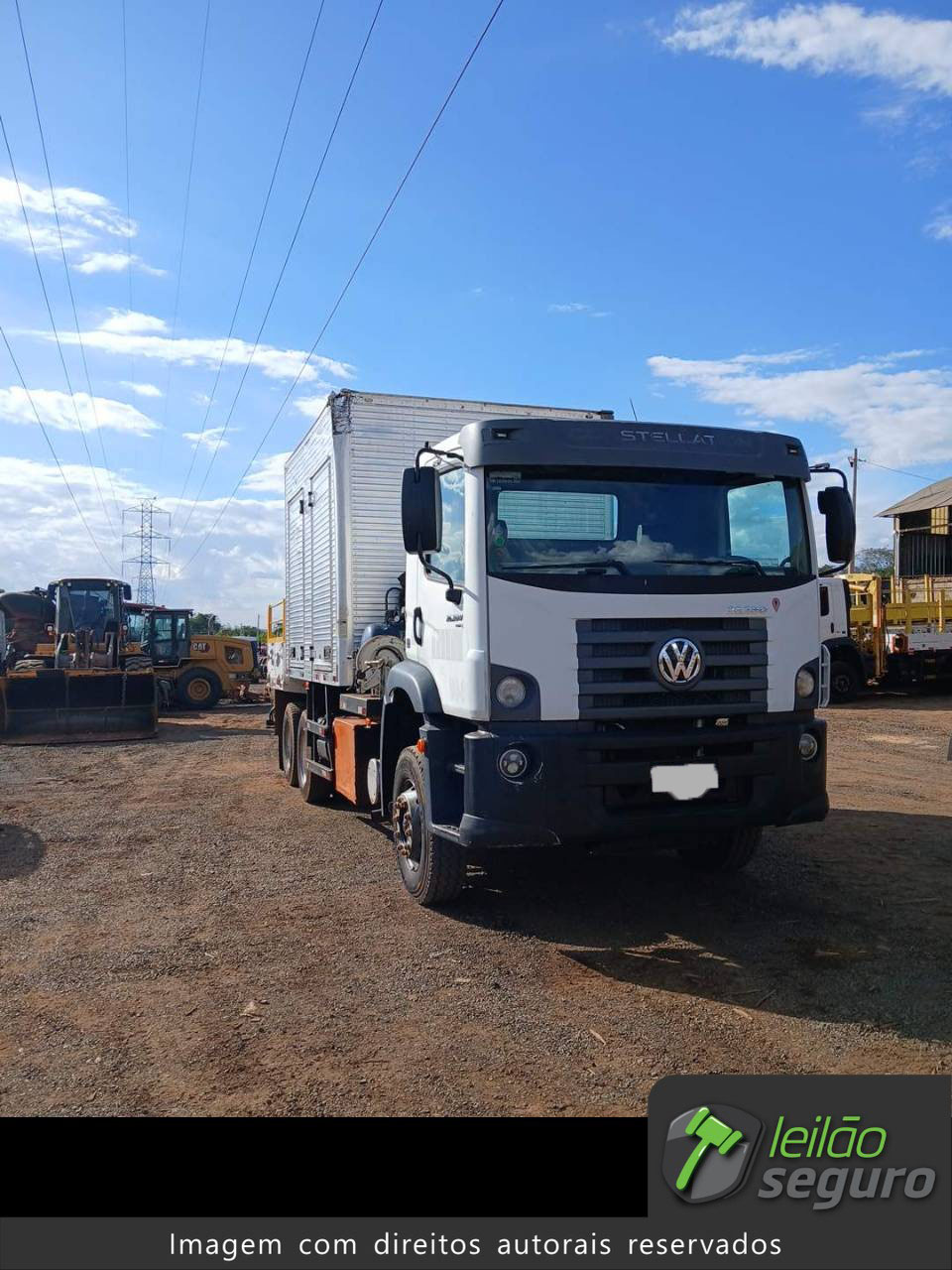 LOTE 029 VOLKSWAGEN 26.280 CRM 6X4 2020/2021