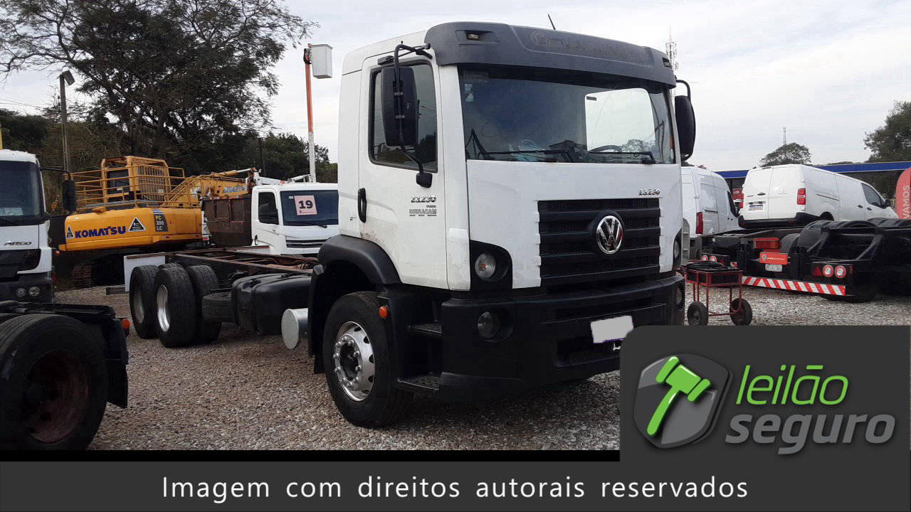 LOTE 032 VOLKSWAGEN 23.230 CRM 6X2 2019/2020