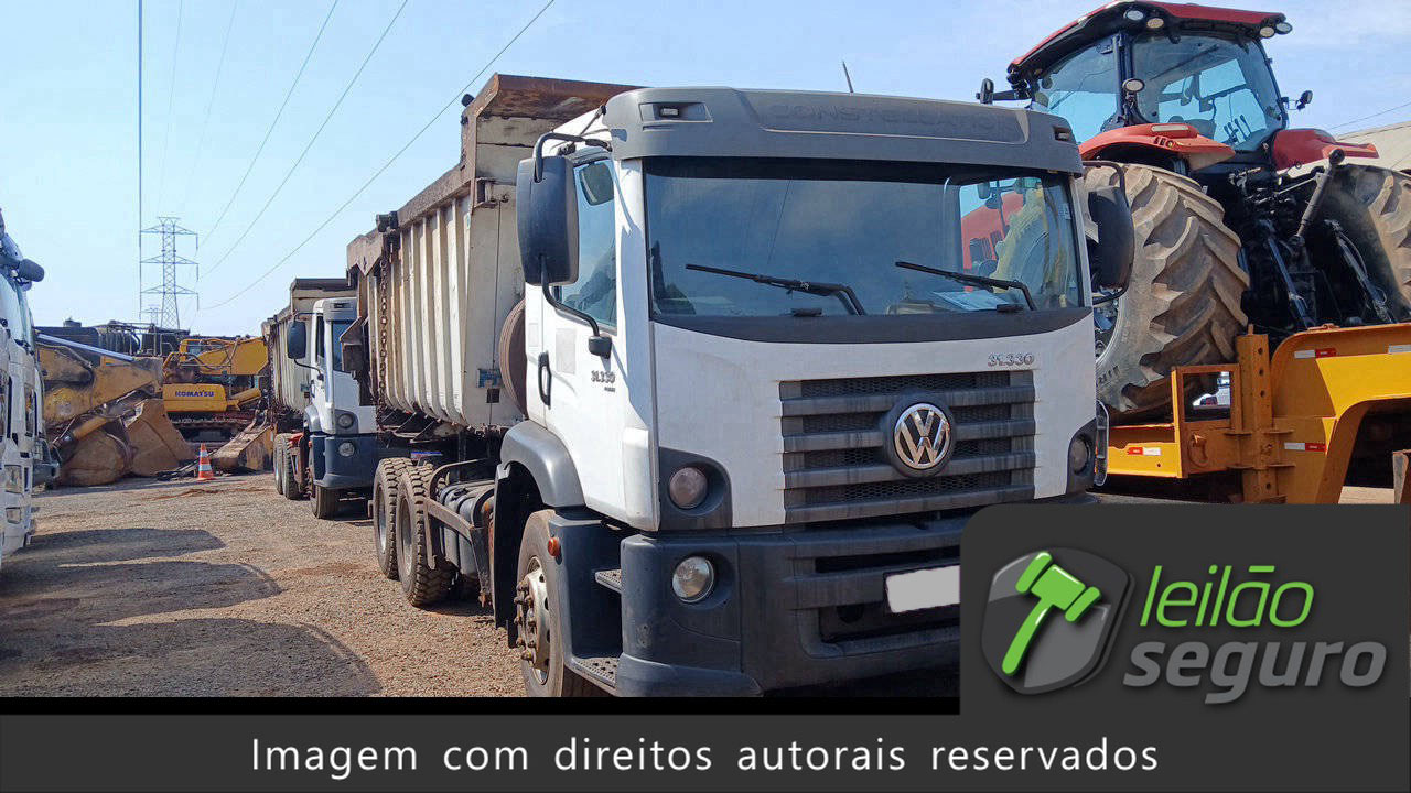 LOTE 043 VOLKSWAGEN 31.330 CRC 6X4 2021/2022