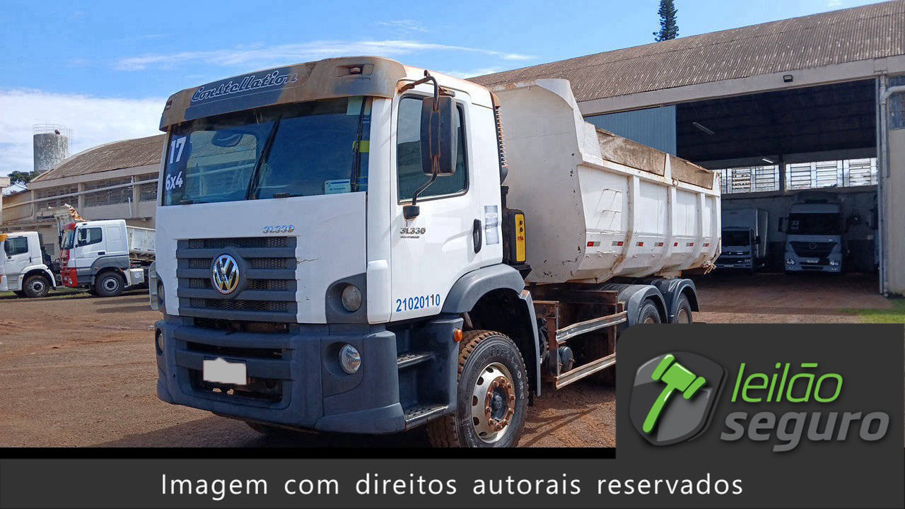 LOTE 074 VOLKSWAGEN 31.330 CRC 6X4 2016/2017